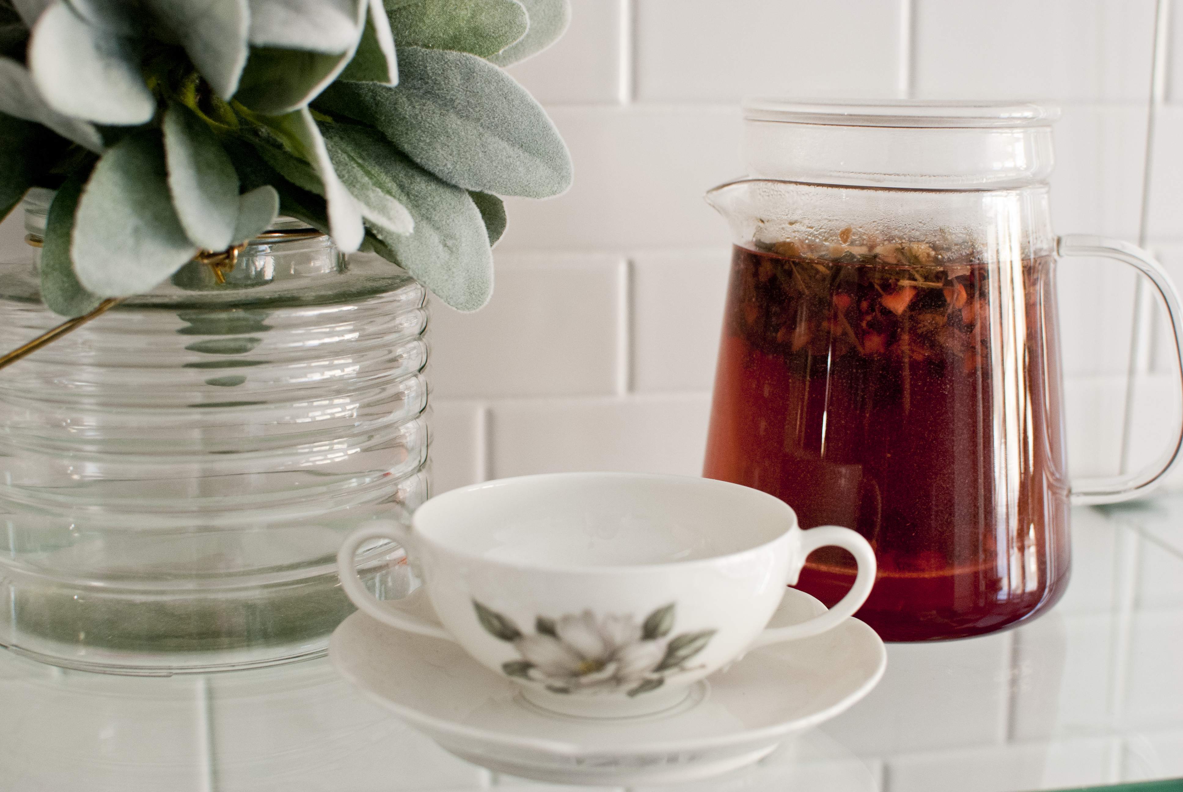 Baking Tea with Cup; Plant