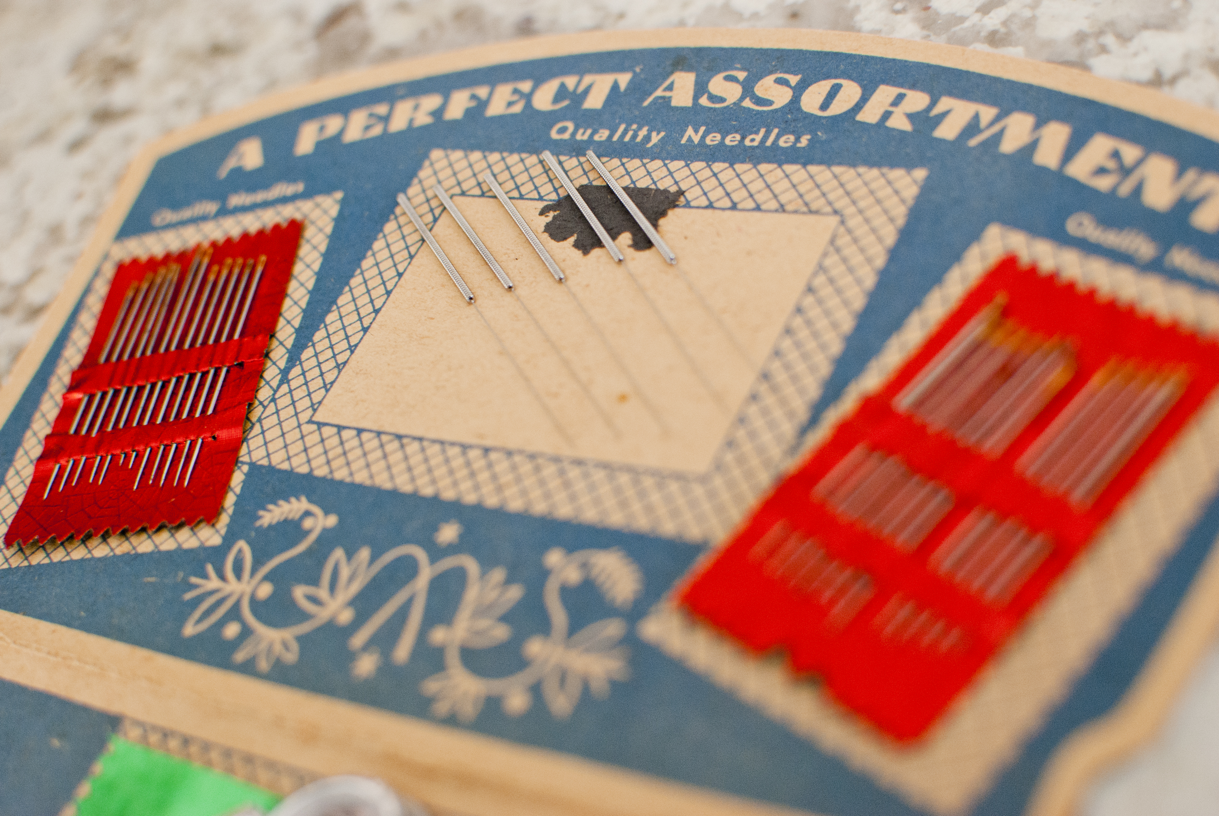 Comparison of acupuncture needles to sewing needles